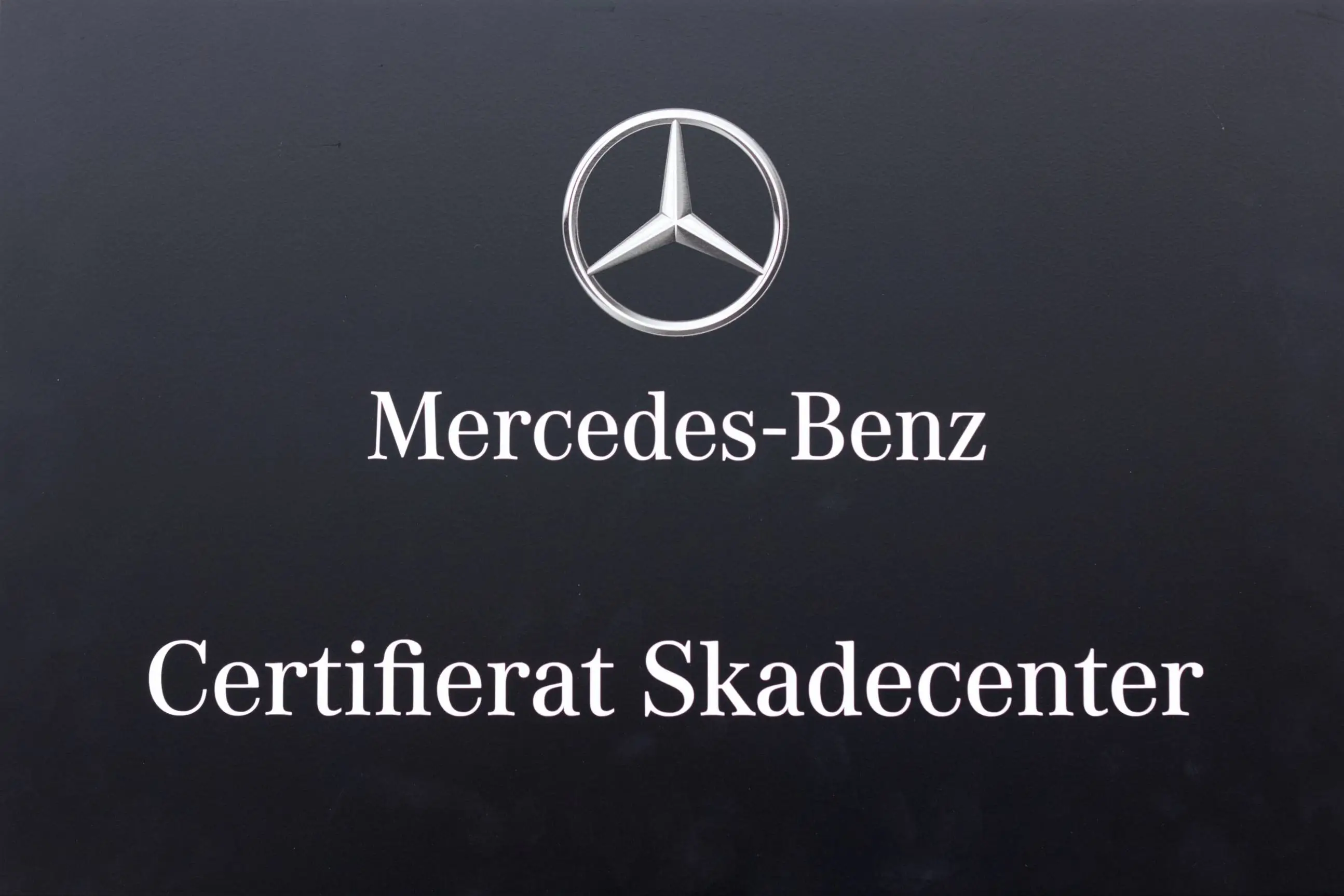 Mercedesskylt